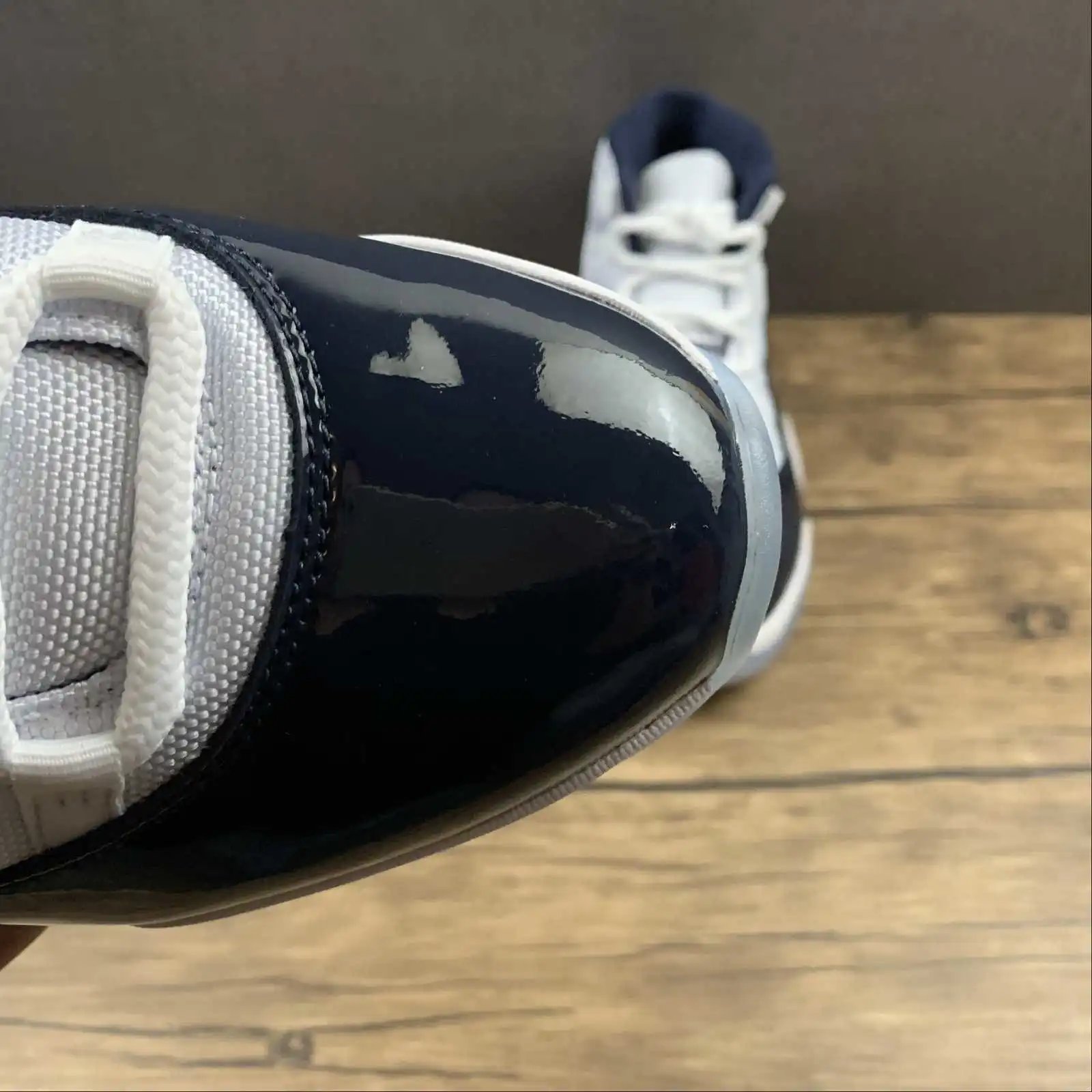 Air Jordan 11 378037-123 8