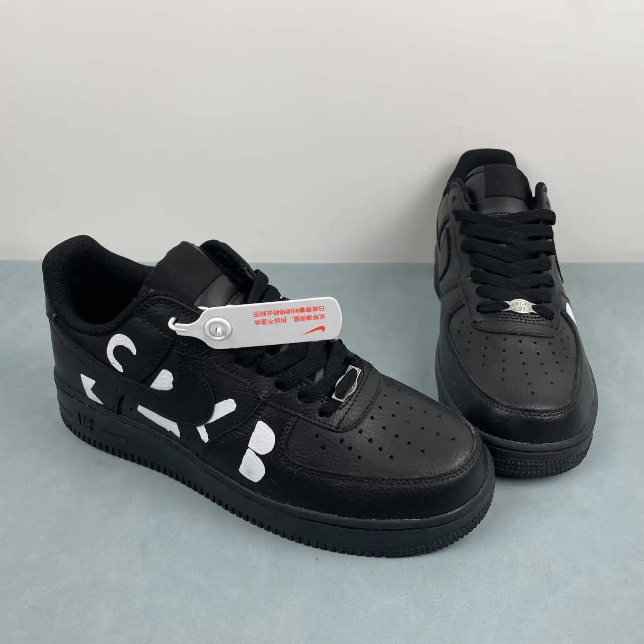 Nike Air Force 1 IB9949-001 thumbnail 2