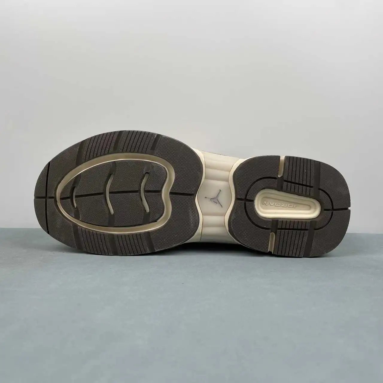 Air Jordan IB3722-101 11