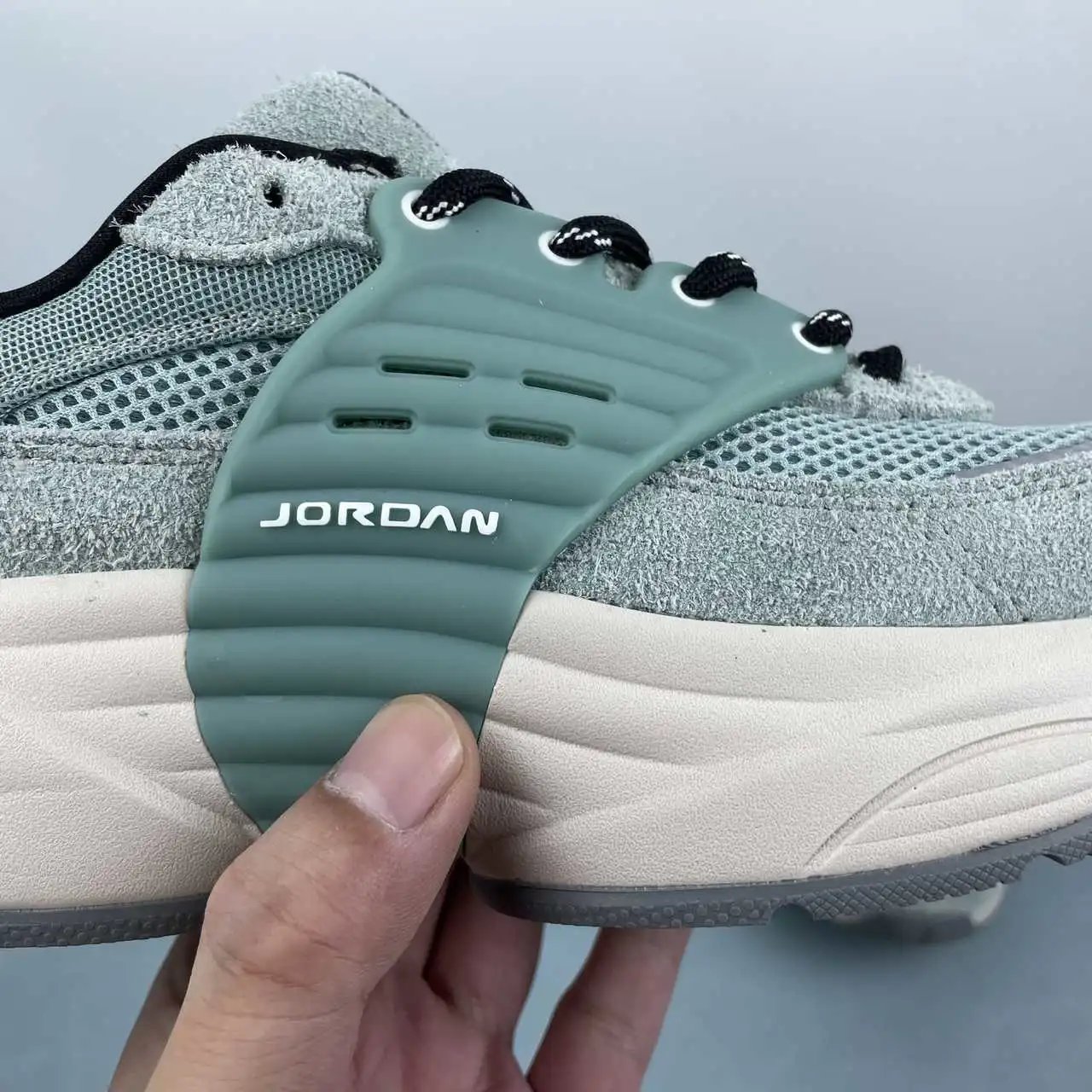 Air Jordan IB3722-301 9