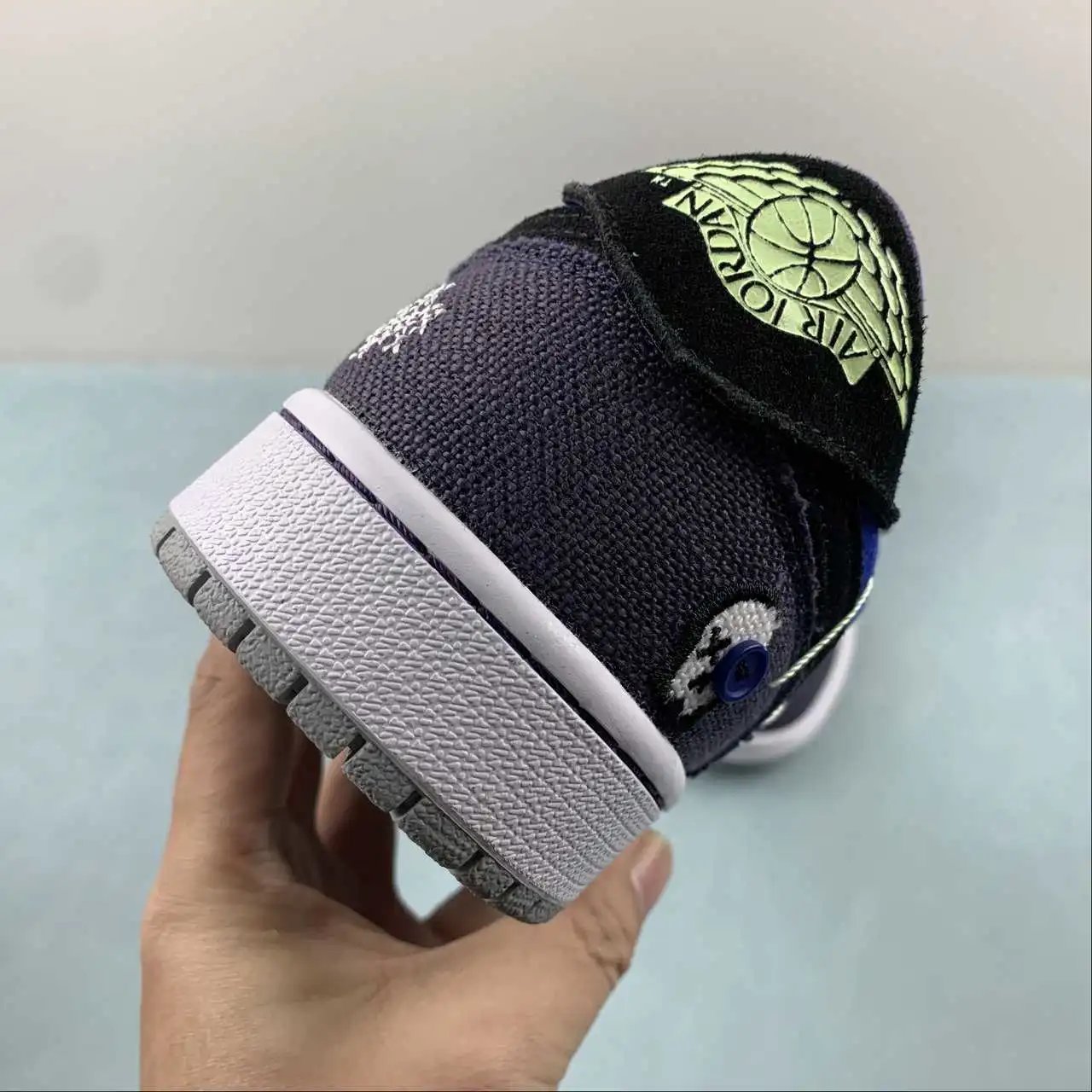 Air Jordan 1 Low DZ7292-420 10