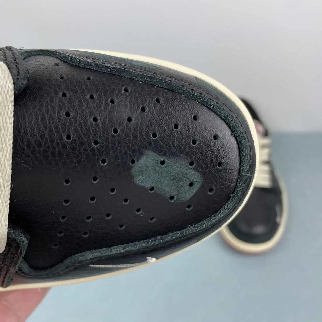 Air Jordan 1 Low IB8958-001 10