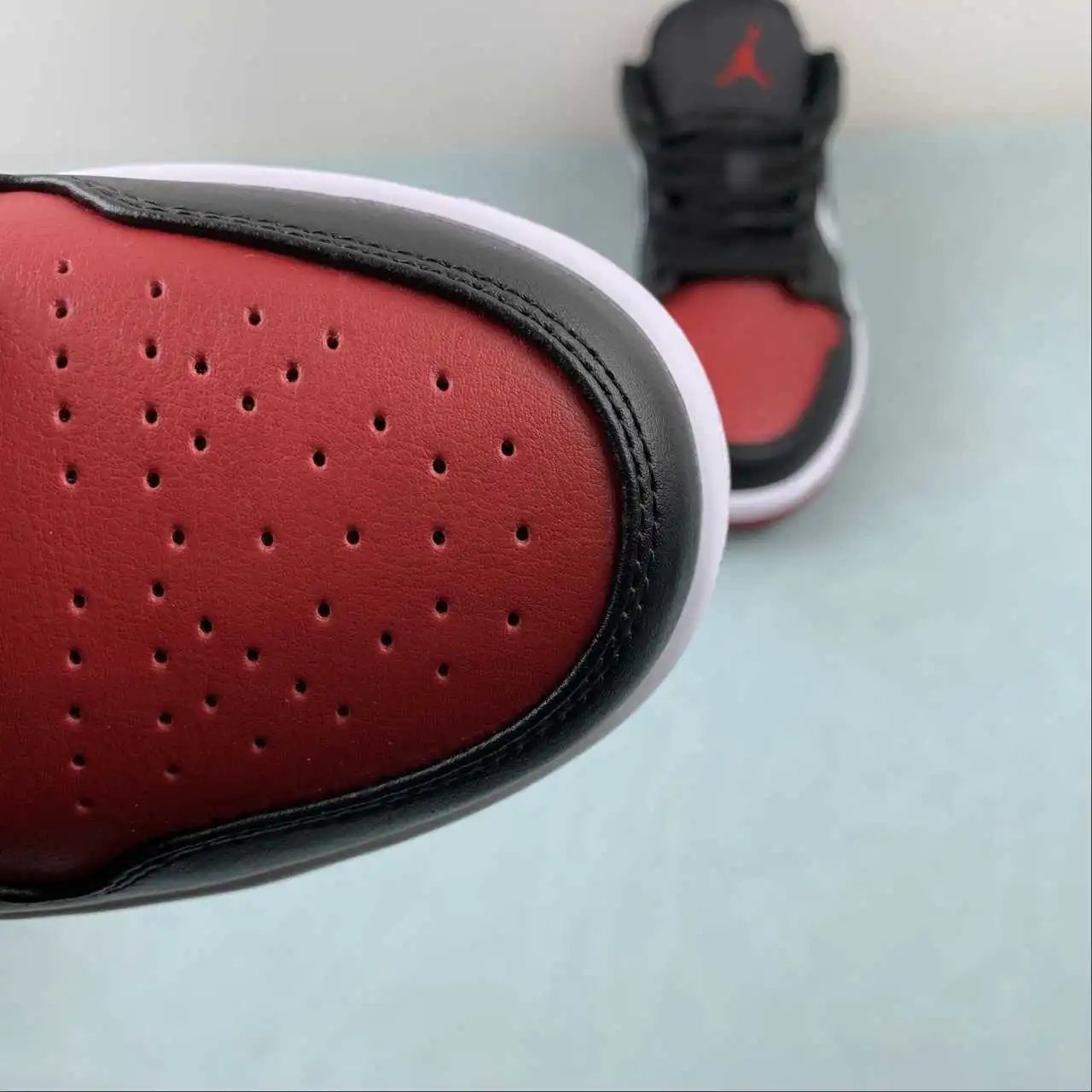 Air Jordan 1 Low 553558-161 8