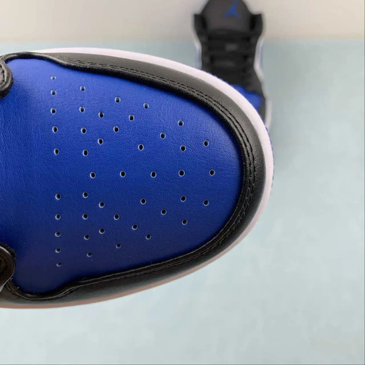 Air Jordan 1 Low 553560-140 8