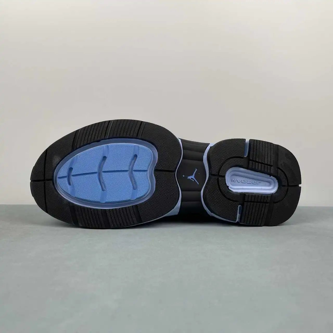 Air Jordan IB3722-402 11