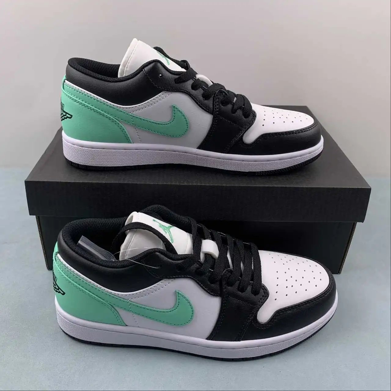 Air Jordan 1 Low 553558-131