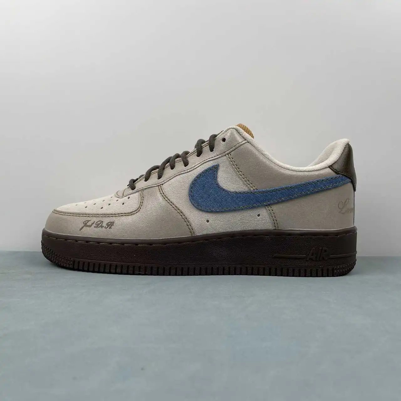 Nike Air Force 1 HQ3458-142 thumbnail 4