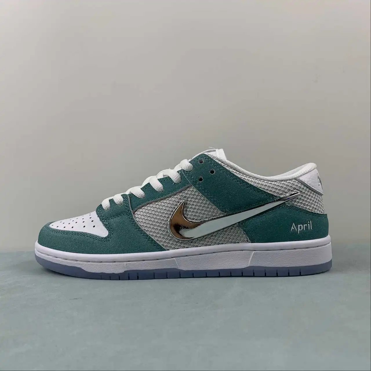 Nike Dunk Low FD2562-400 thumbnail 4