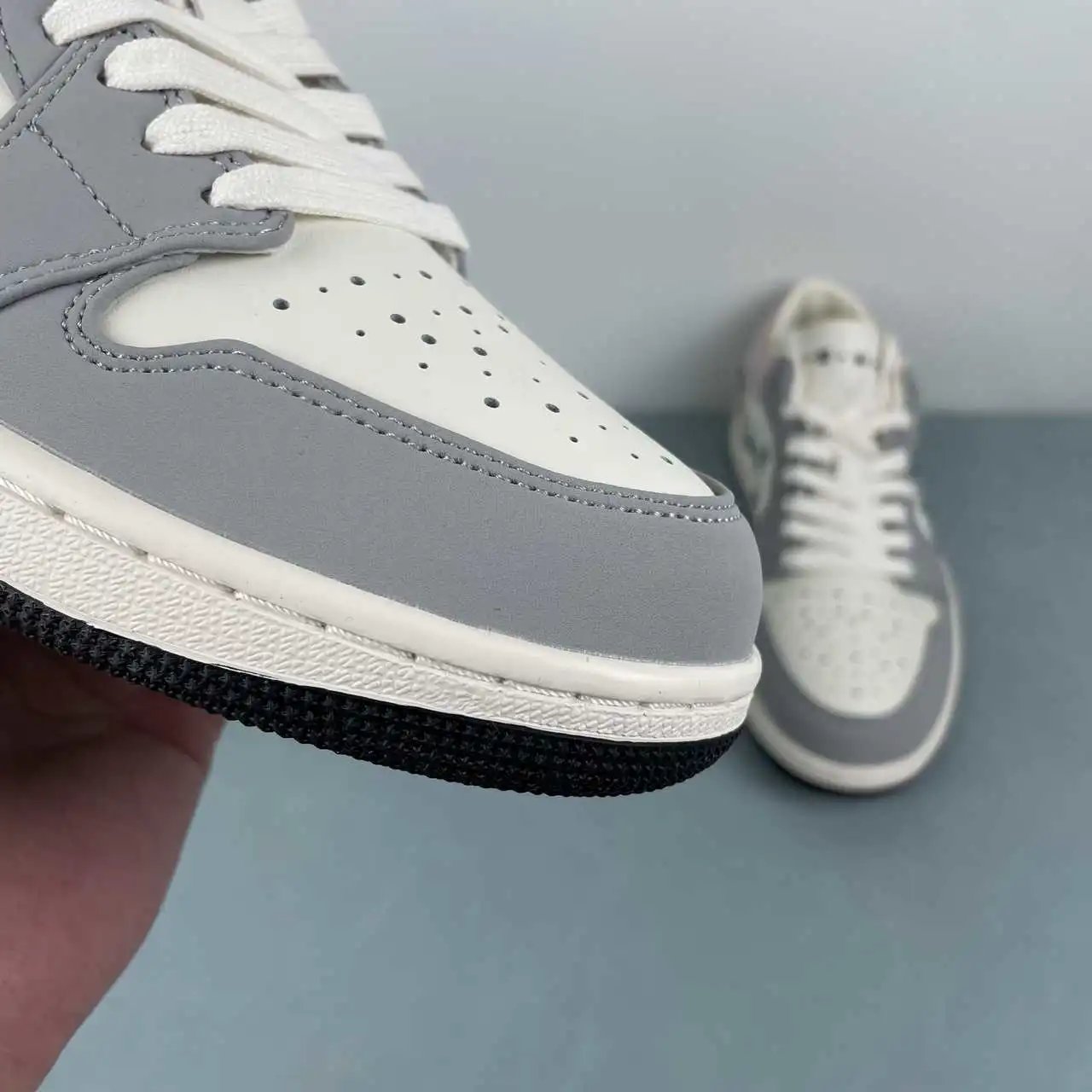 Air Jordan 1 Low IH7319-001 7