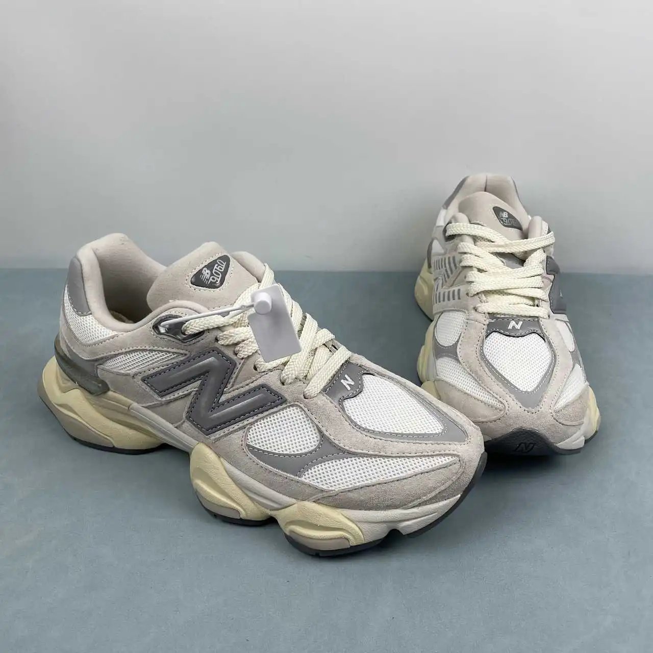 New Balance 9060 U9060ECA thumbnail 2