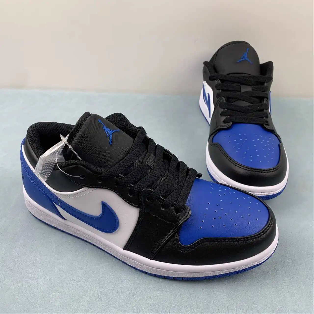 Air Jordan 1 Low 553560-140 thumbnail 2