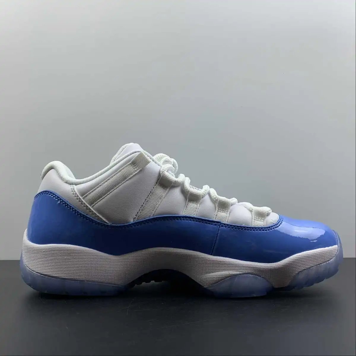 Air Jordan 11 528895-106 5