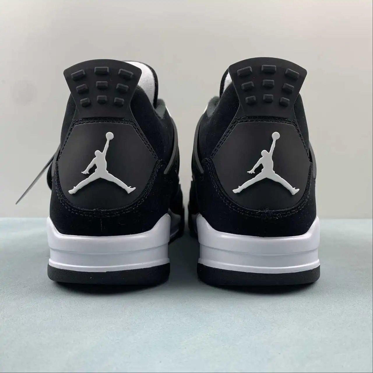 Air Jordan 4 FQ8138-001 thumbnail 3