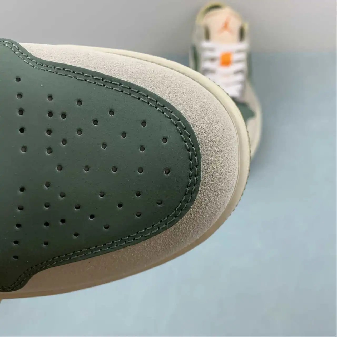 Air Jordan 1 Low FD6819-300 8