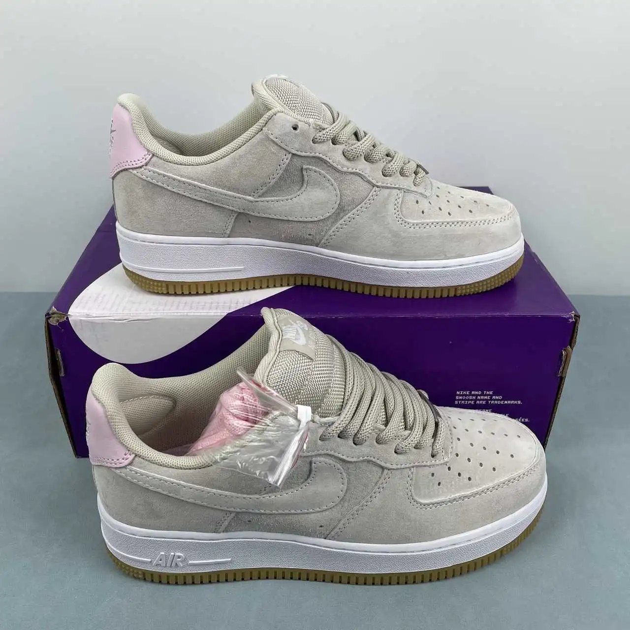 Nike Air Force 1 HM8517-100