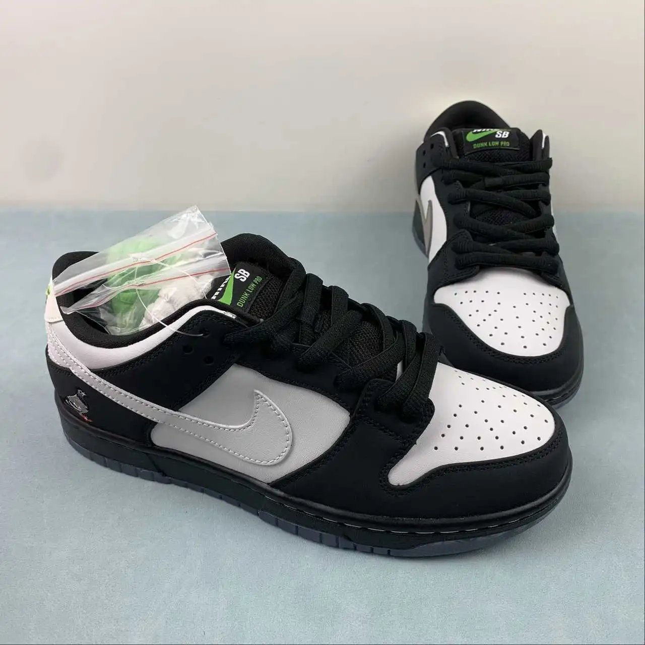 Nike Dunk Low BV1310-013 thumbnail 2