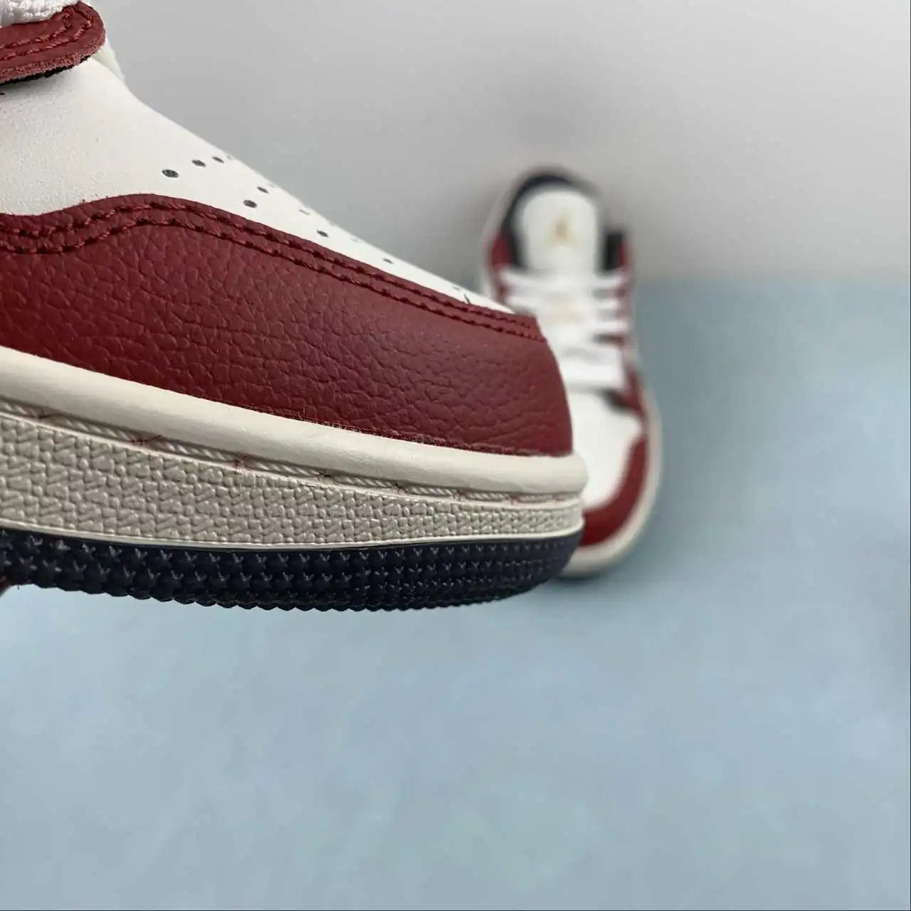 Air Jordan 1 Low FJ5735-100 7