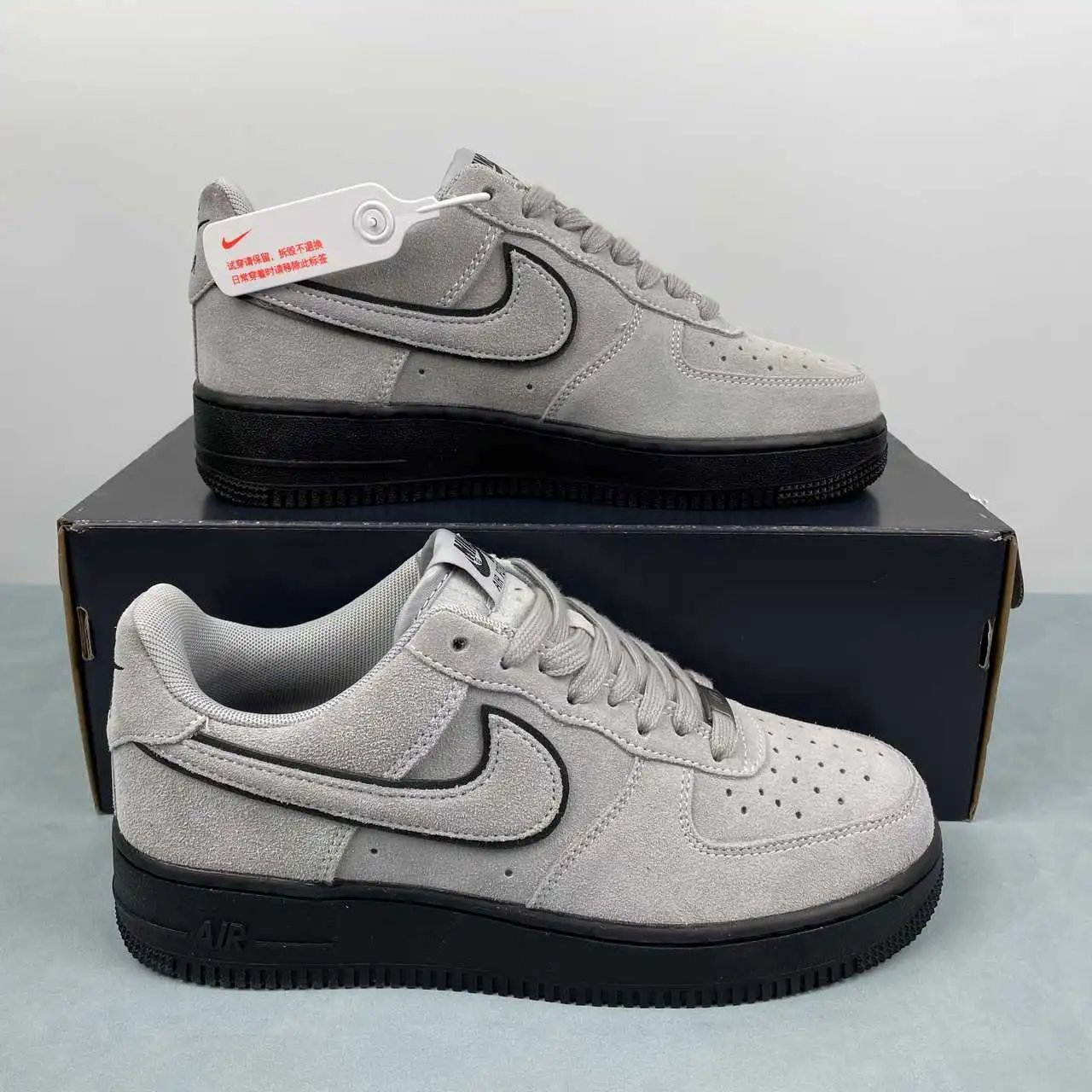 Nike Air Force 1 HQ1966-001
