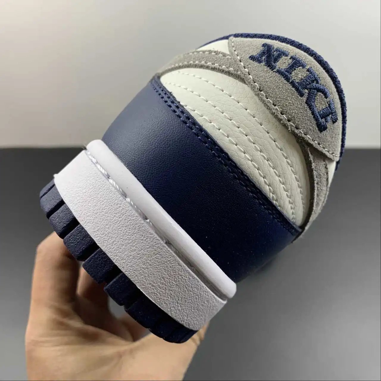 Nike Dunk Low FD9746-400 10