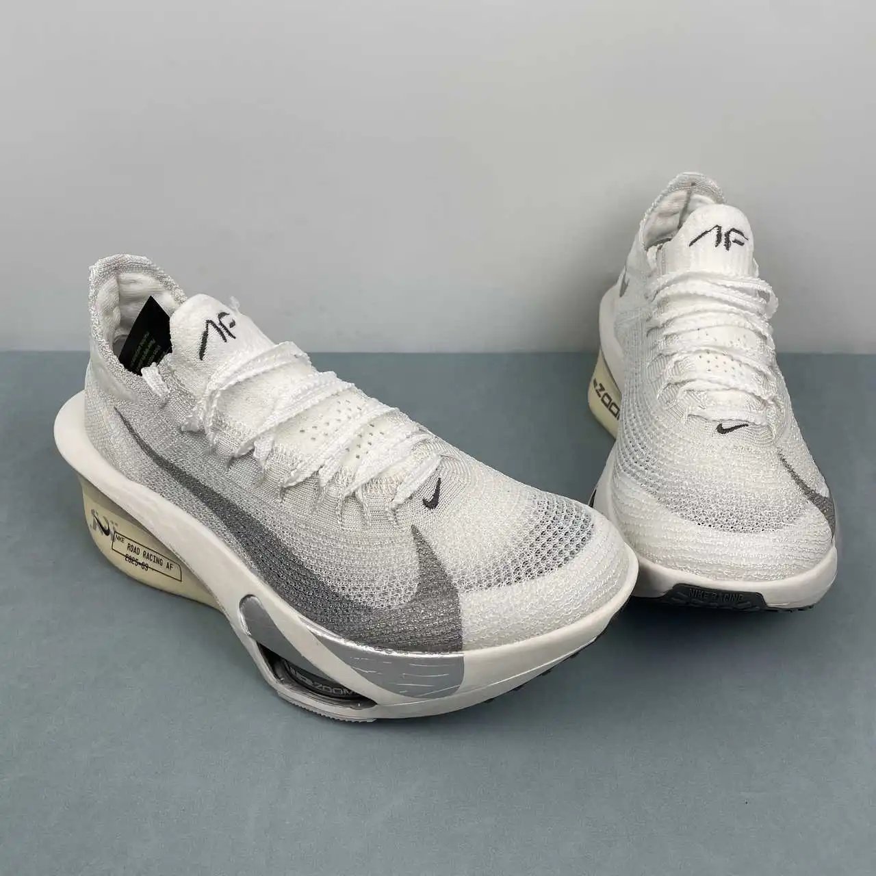 Nike Zoom Alphafly Next IQ0309-094 thumbnail 2