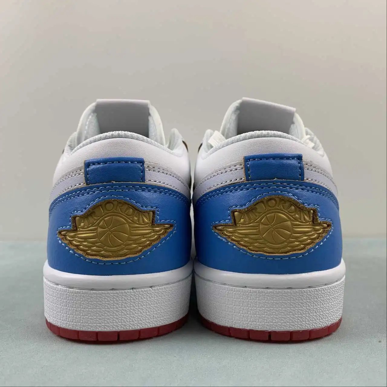 Air Jordan 1 Low FN8895-141 thumbnail 4