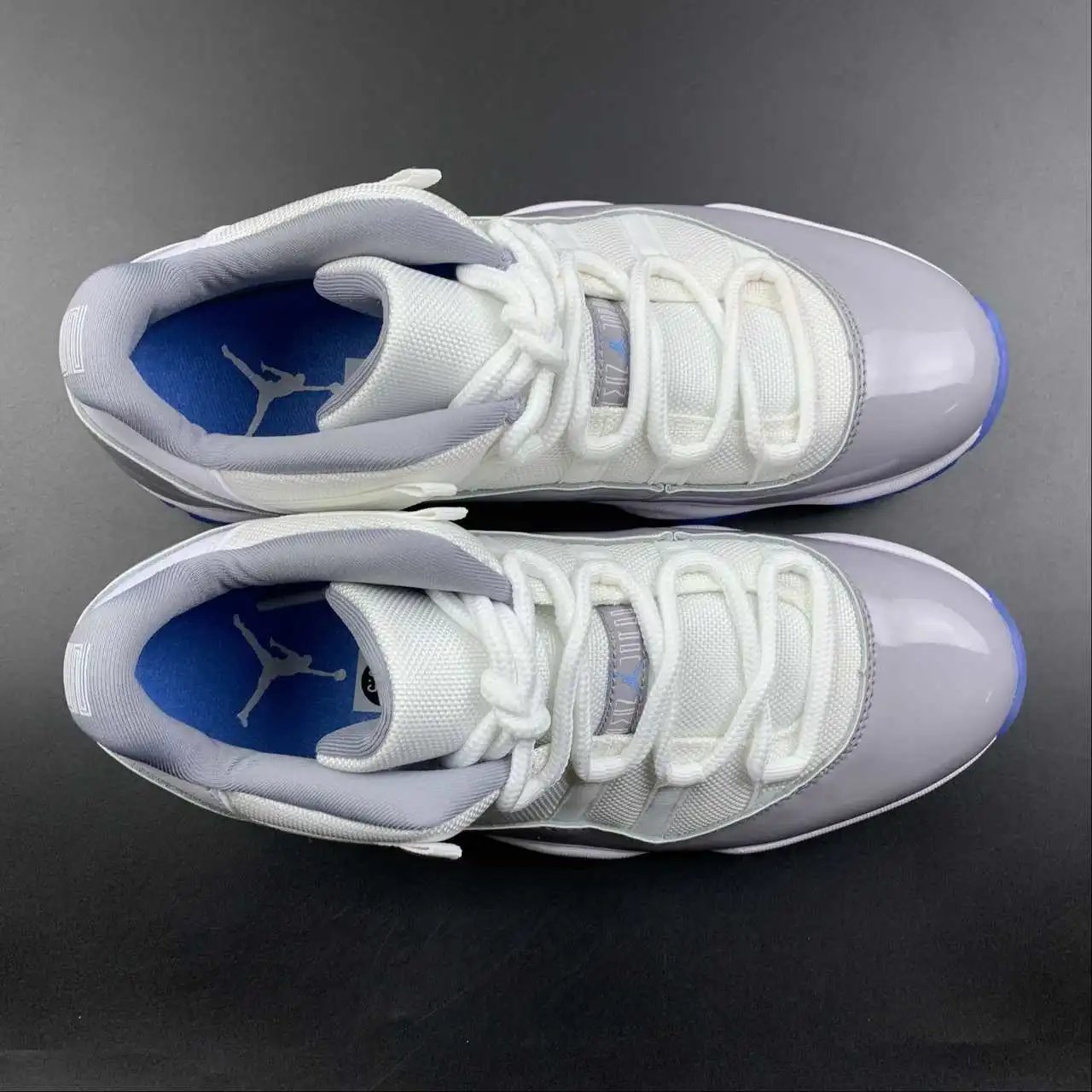 Air Jordan 11 AV2187-140 11