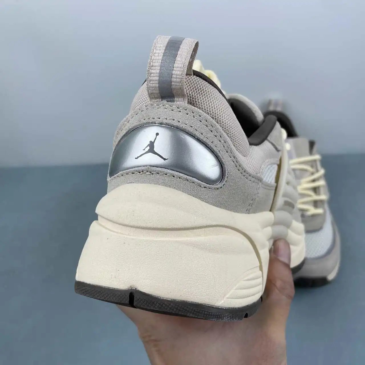 Air Jordan IB3722-101 8