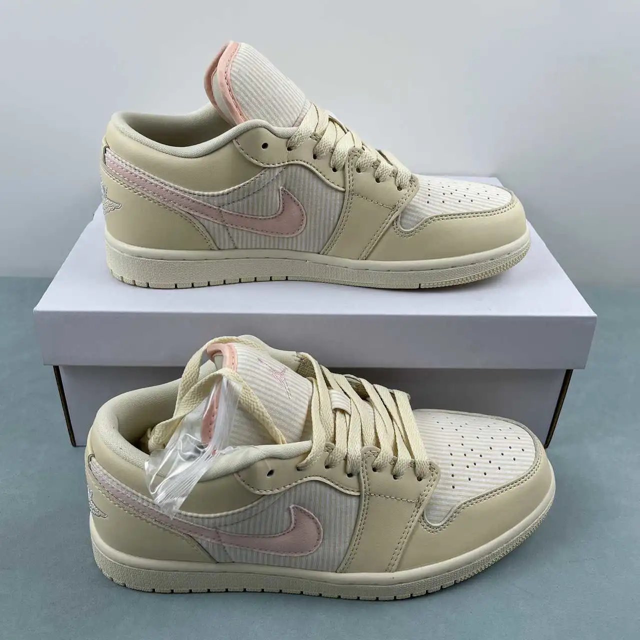 Air Jordan 1 Low FQ1925-100