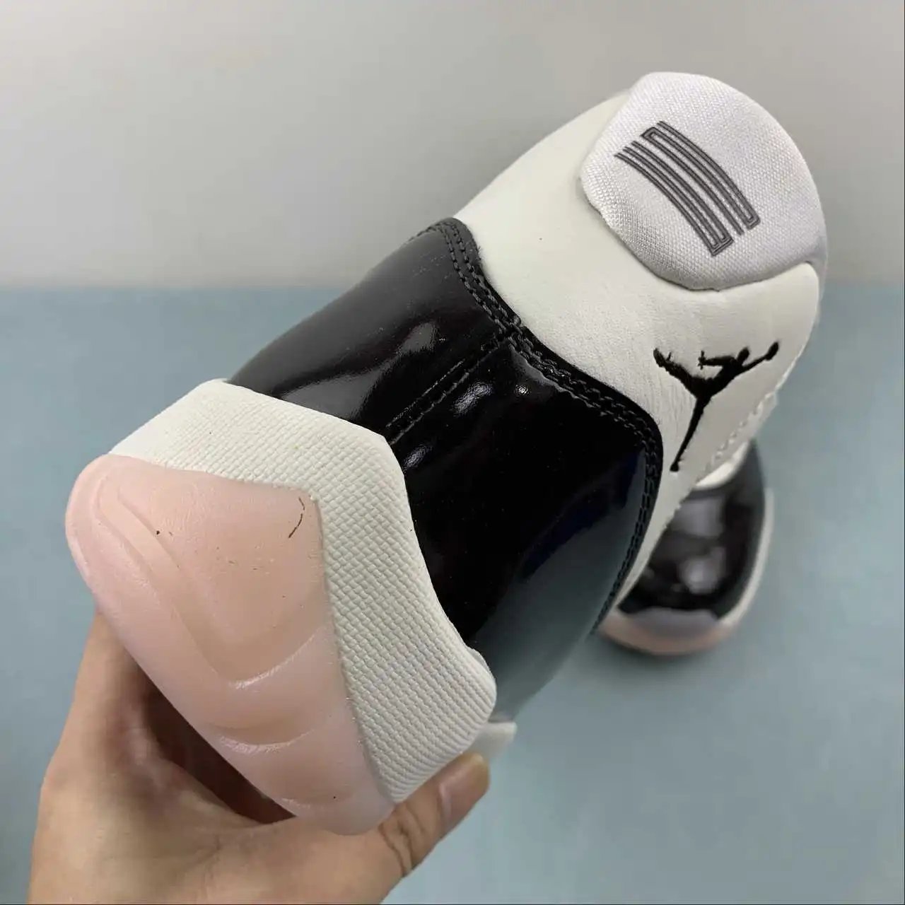 Air Jordan 11 AR0715-101 9