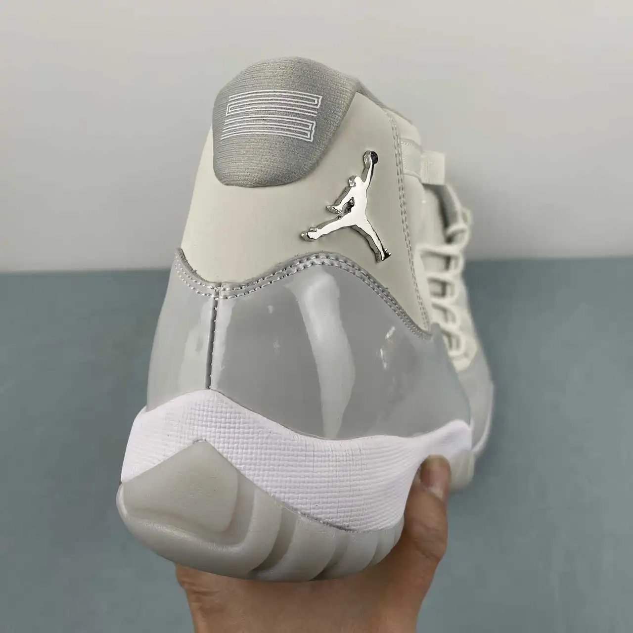 Air Jordan 11 AR0715-110 11