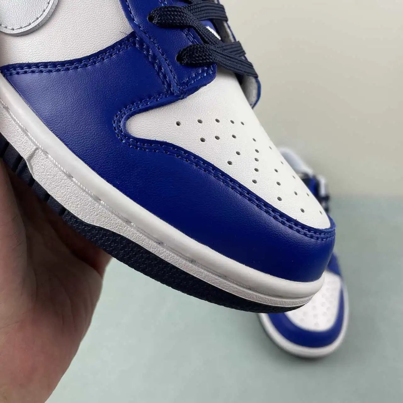Nike Dunk Low FQ8826-100 7