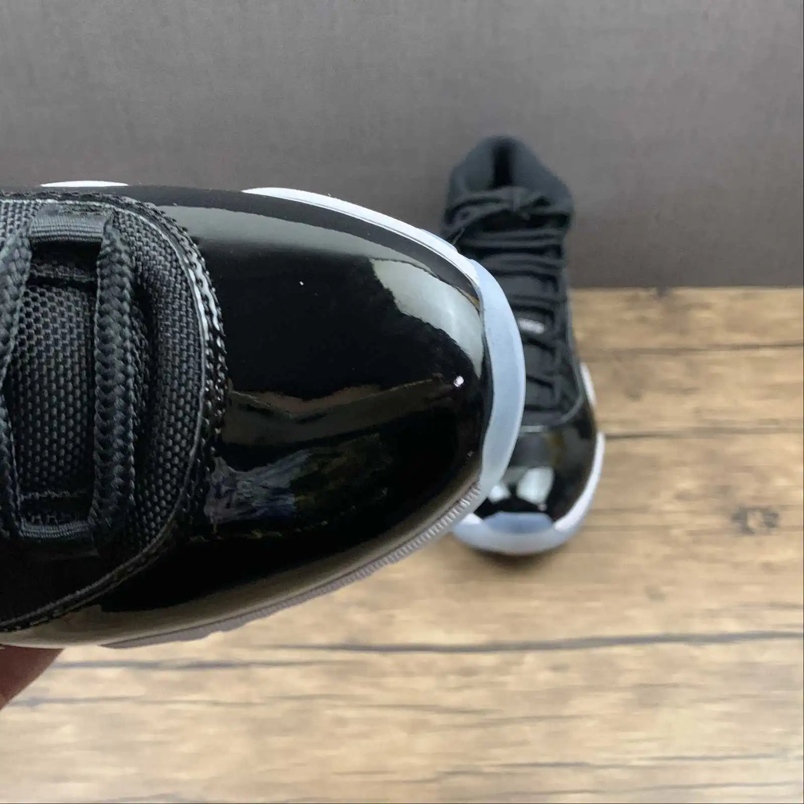 Air Jordan 11 378037-003 8