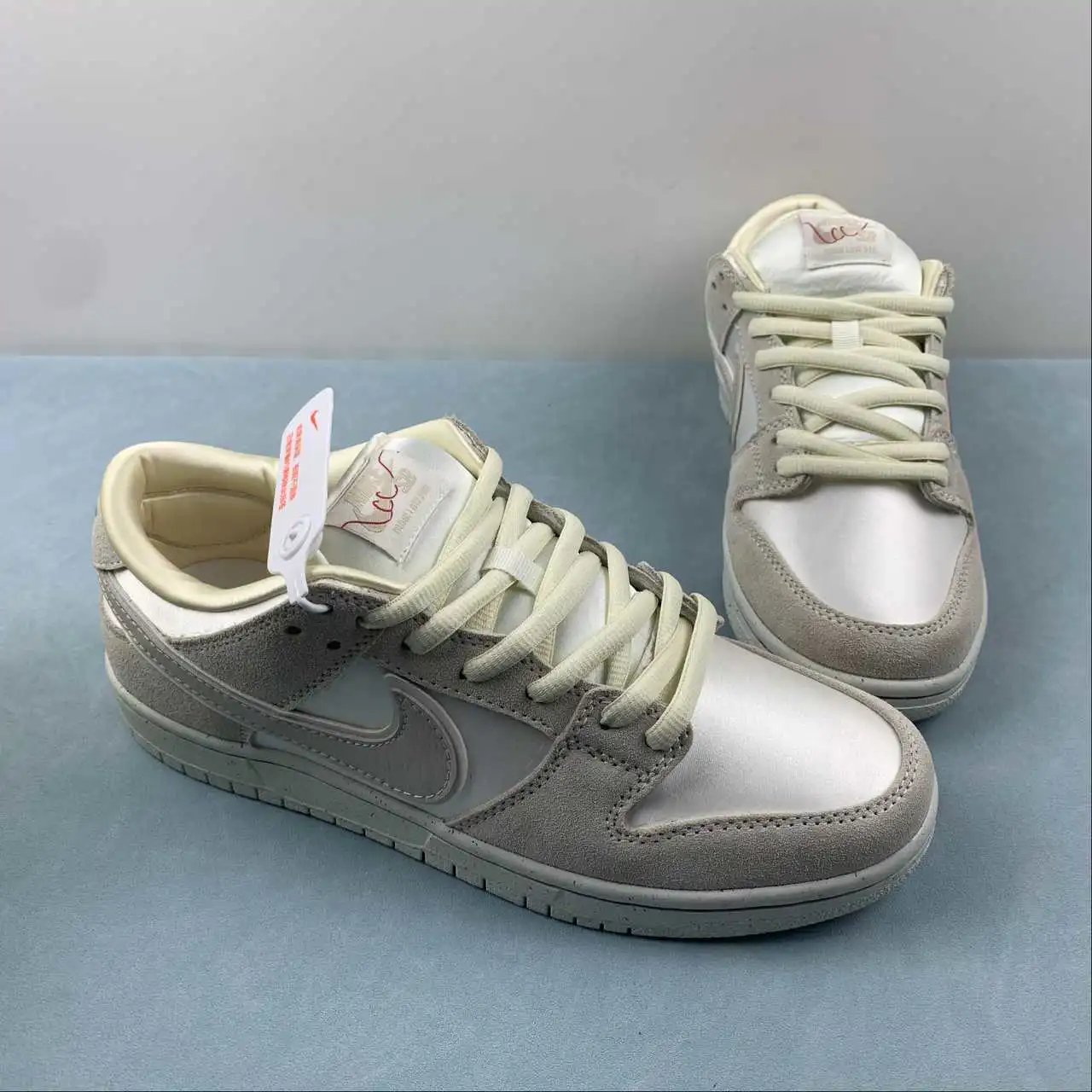 Nike Dunk Low FZ5654-100 thumbnail 2