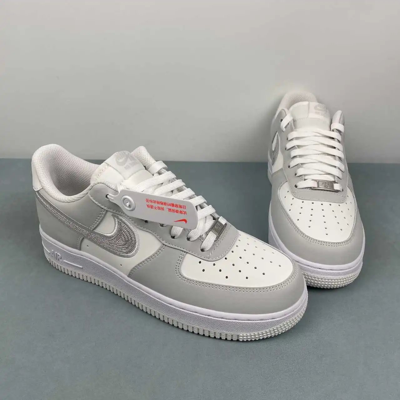 Nike Air Force 1 IB6842-100 thumbnail 2
