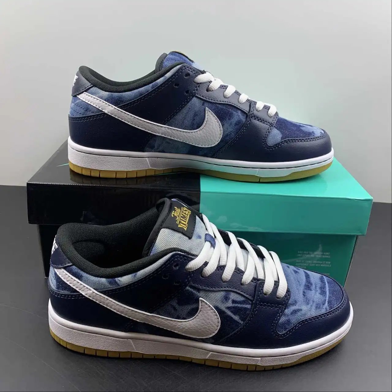 Nike Dunk Low 745954-014