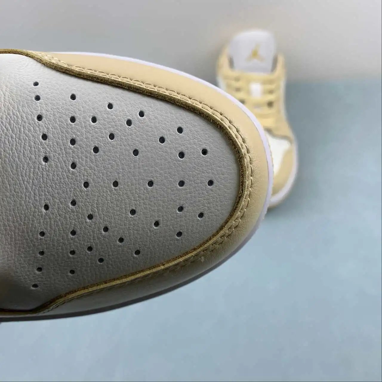 Air Jordan 1 Low DC0774-170 8