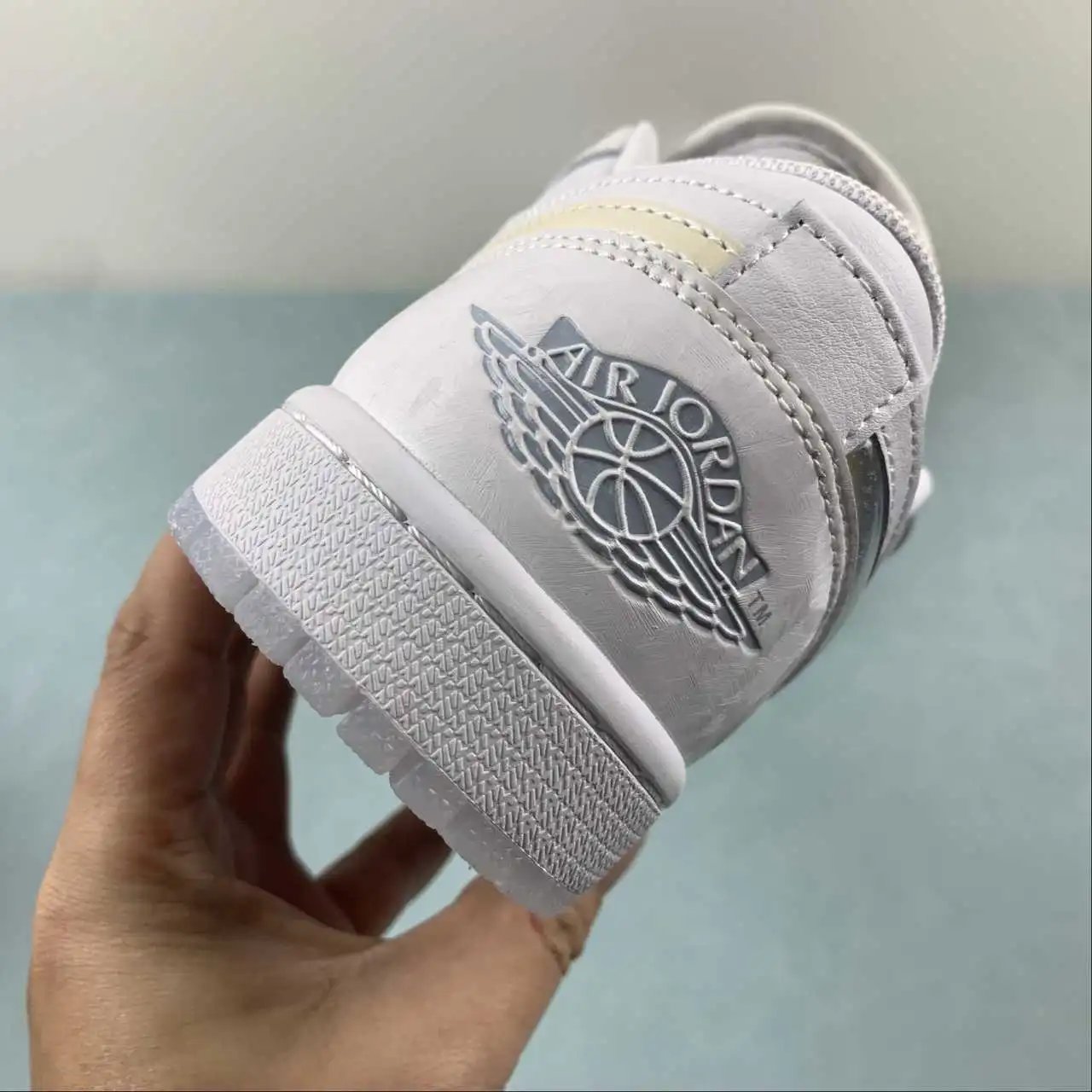 Air Jordan 1 Low FQ9112-100 10