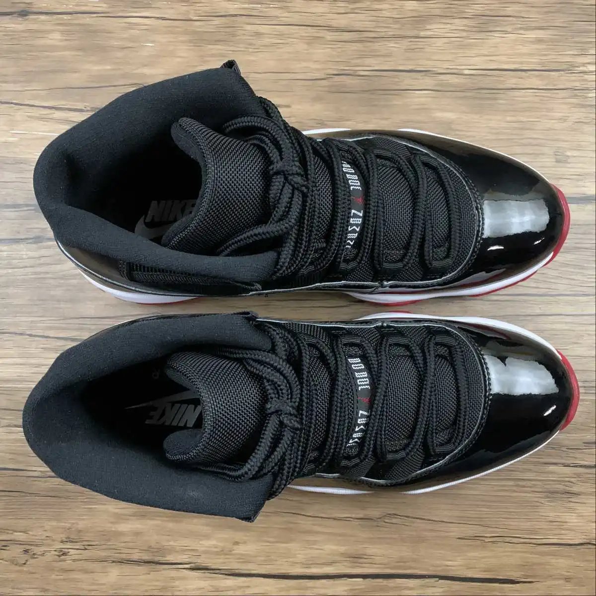 Air Jordan 11 378037-061 thumbnail 4