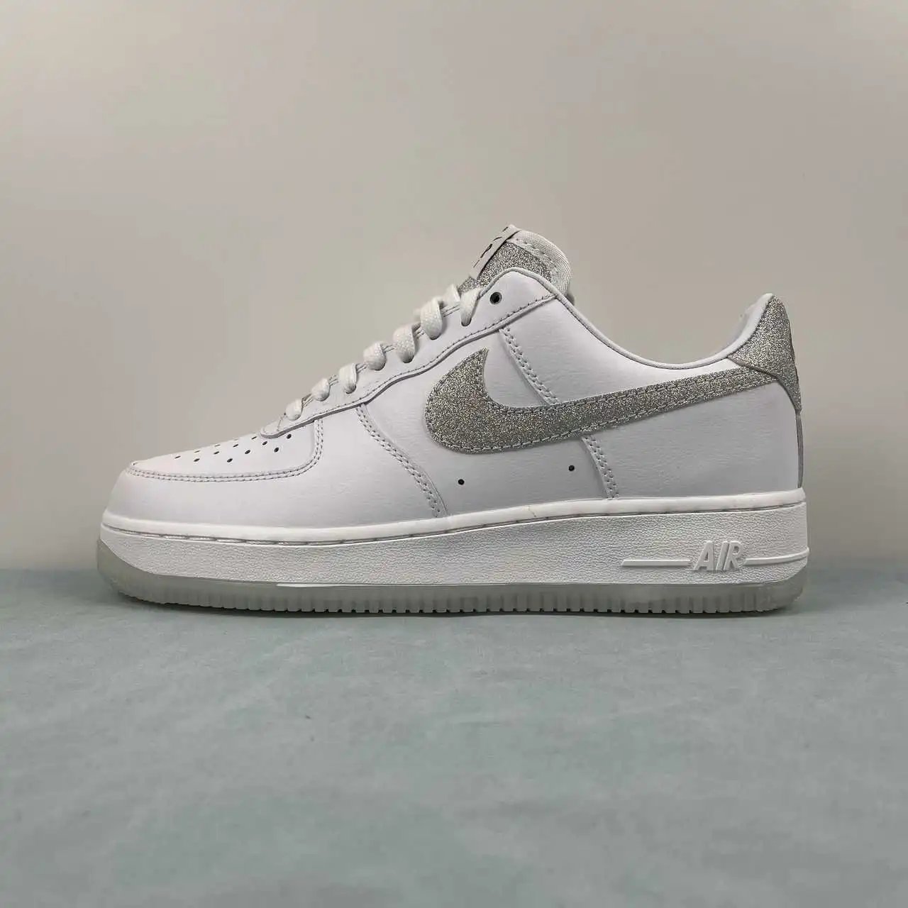 Nike Air Force 1 HQ3461-191 thumbnail 4