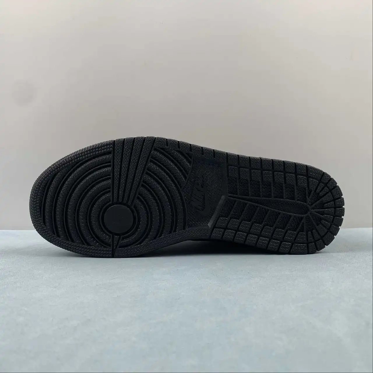 Air Jordan 1 Low 553558-091 11