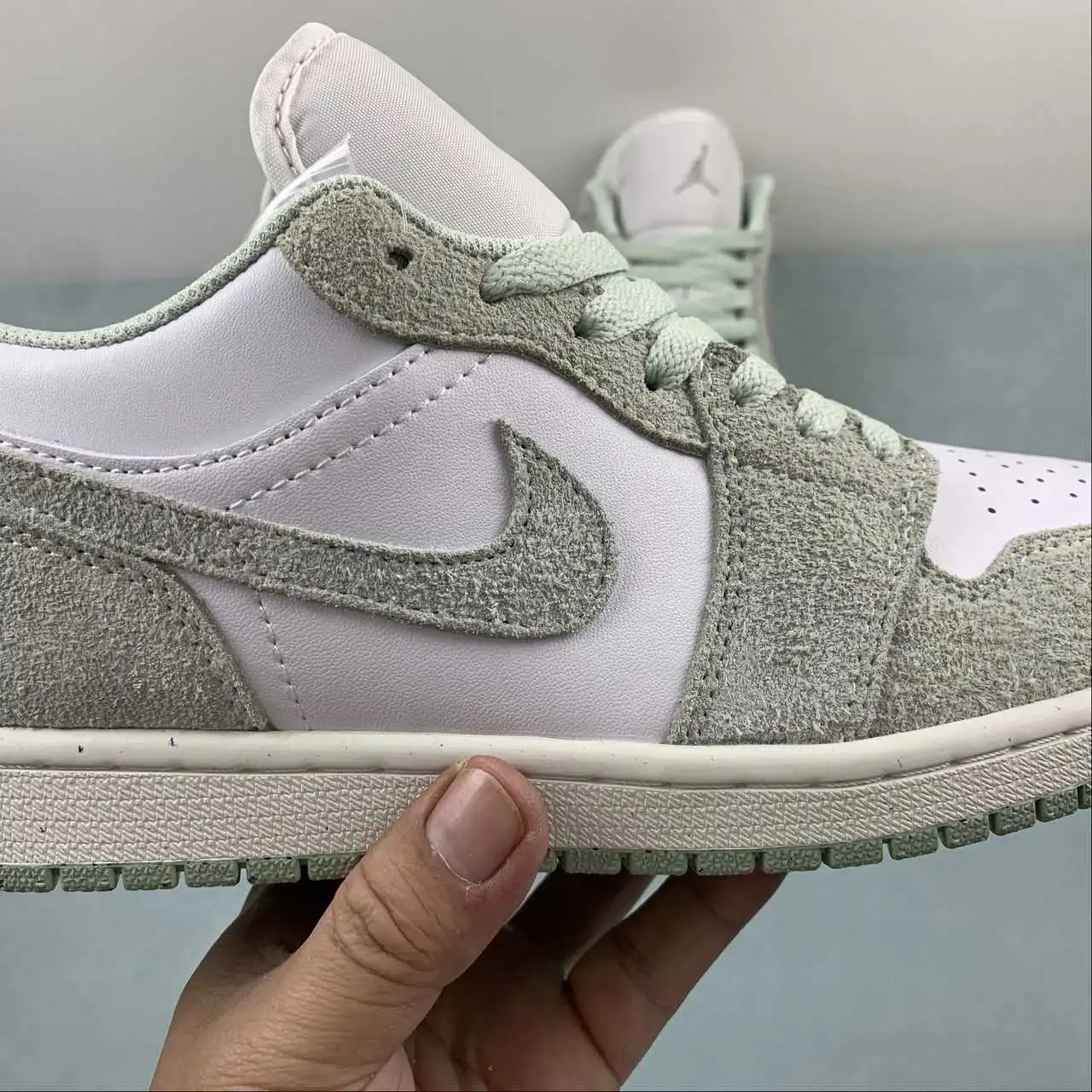 Air Jordan 1 Low FN5214-131 9