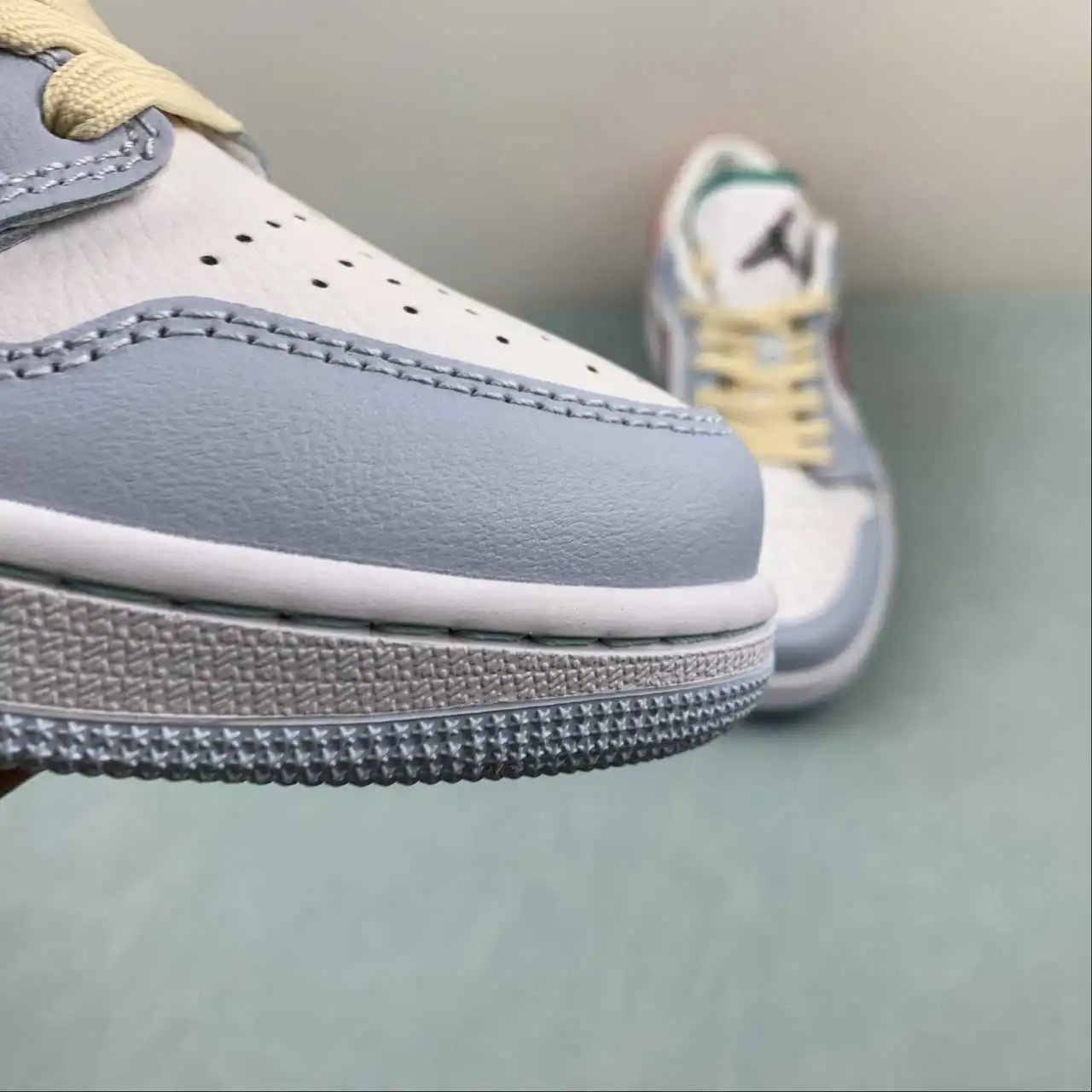 Air Jordan 1 Low FV3623-151 7