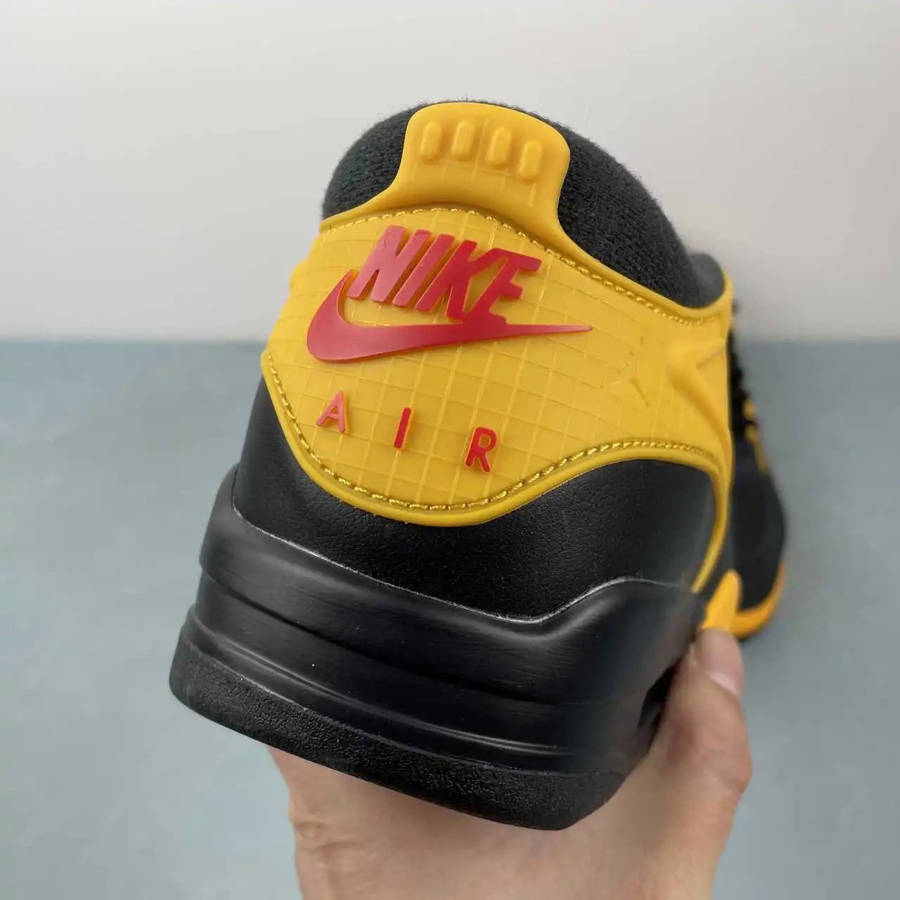 Air Jordan 4 FQ7939-007 9