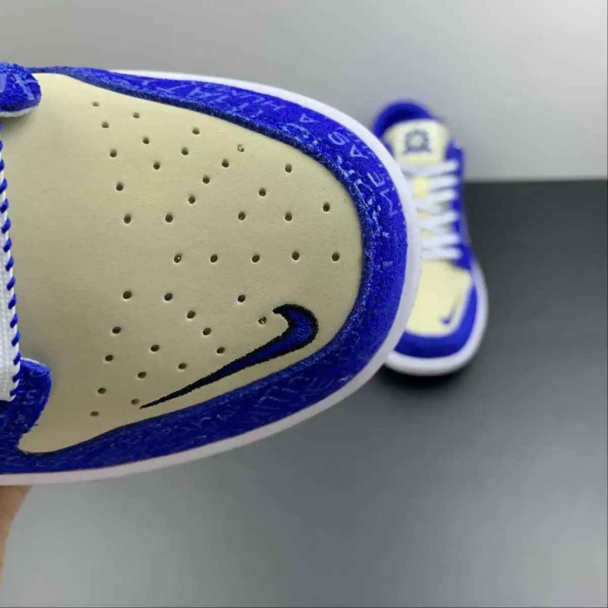 Nike Dunk Low DV2203-400 8