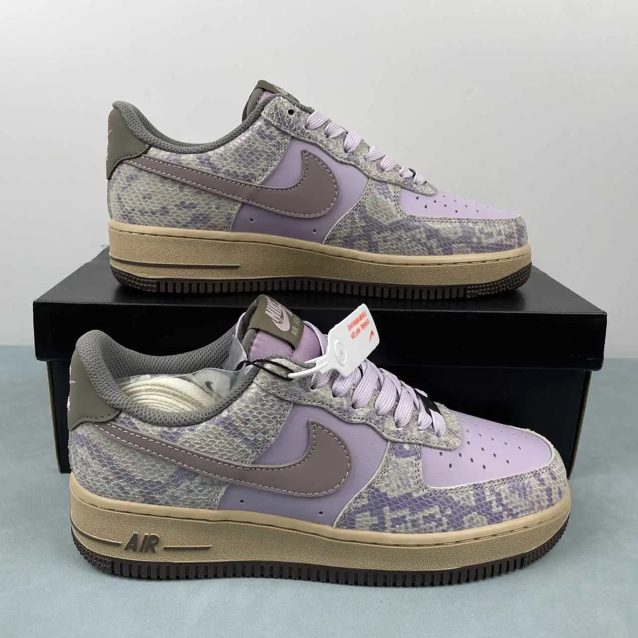 Nike Air Force 1 HF2898-500