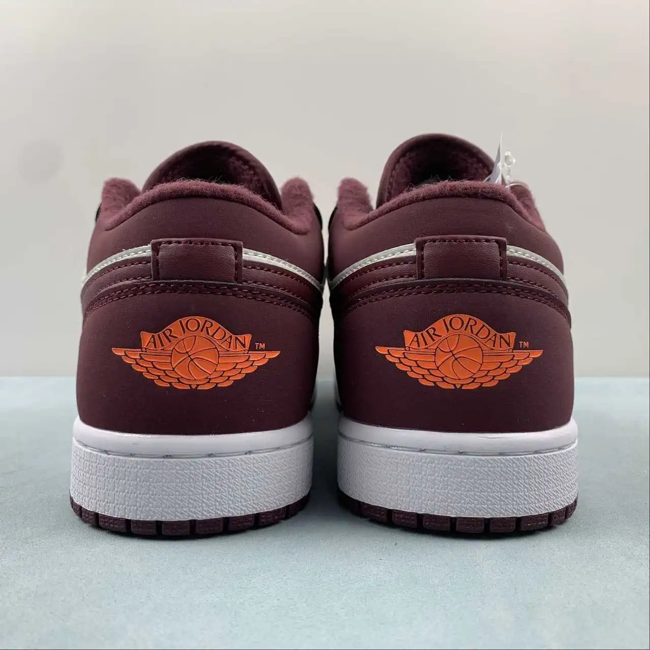 Air Jordan 1 Low 553560-068 thumbnail 4