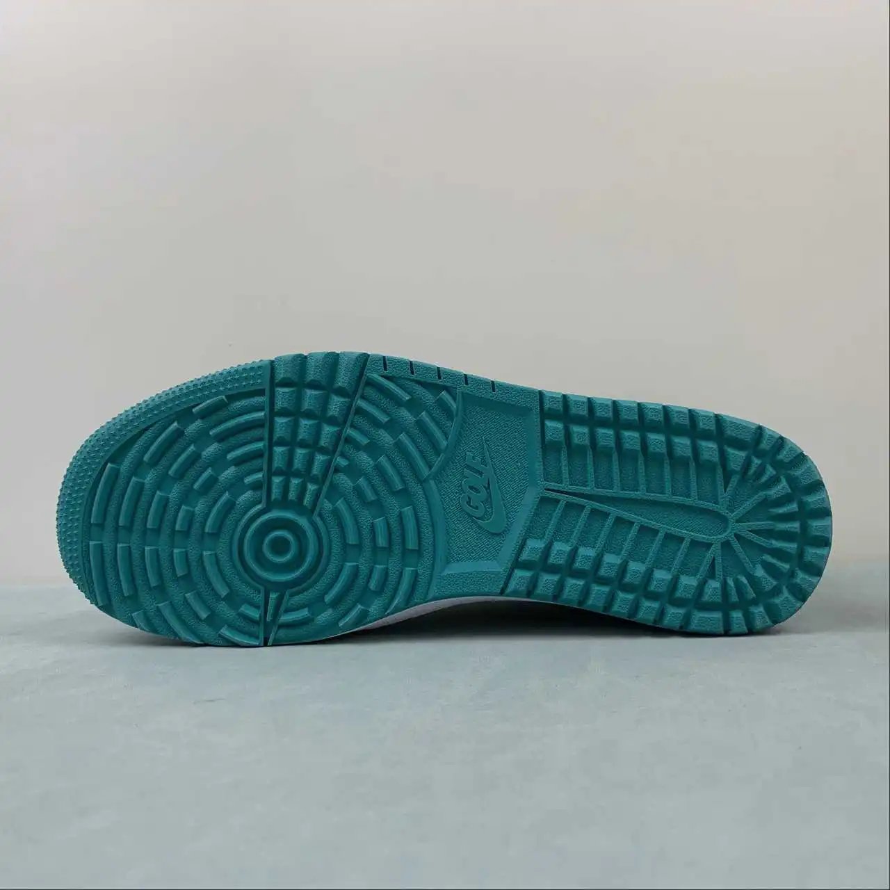 Air Jordan 1 Low FZ3248-001 11