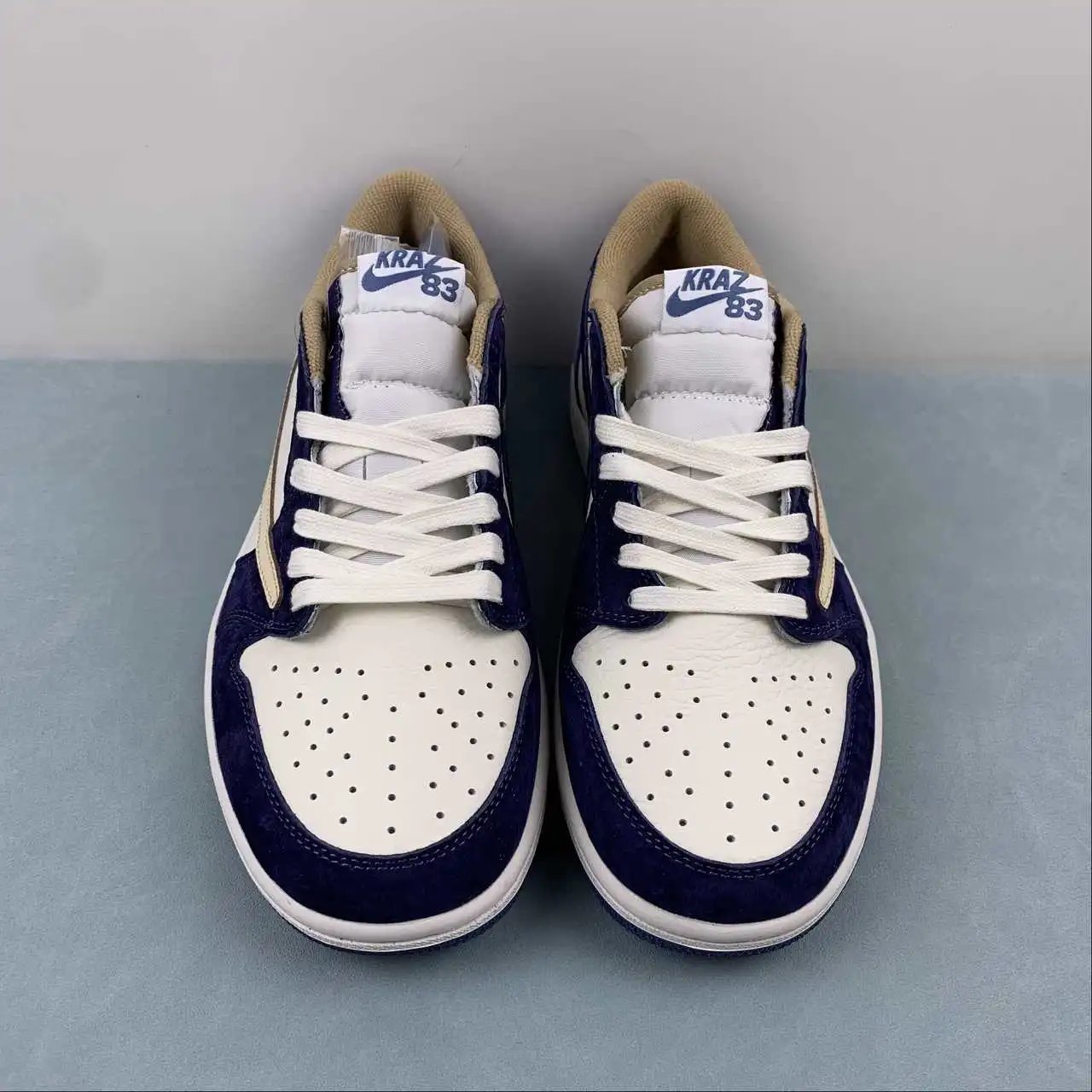 Air Jordan 1 Low DM7866-808 thumbnail 3
