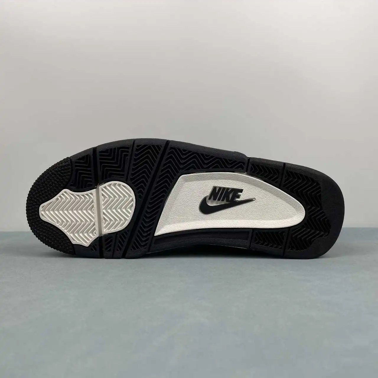 Air Jordan 4 HF4340-001 11