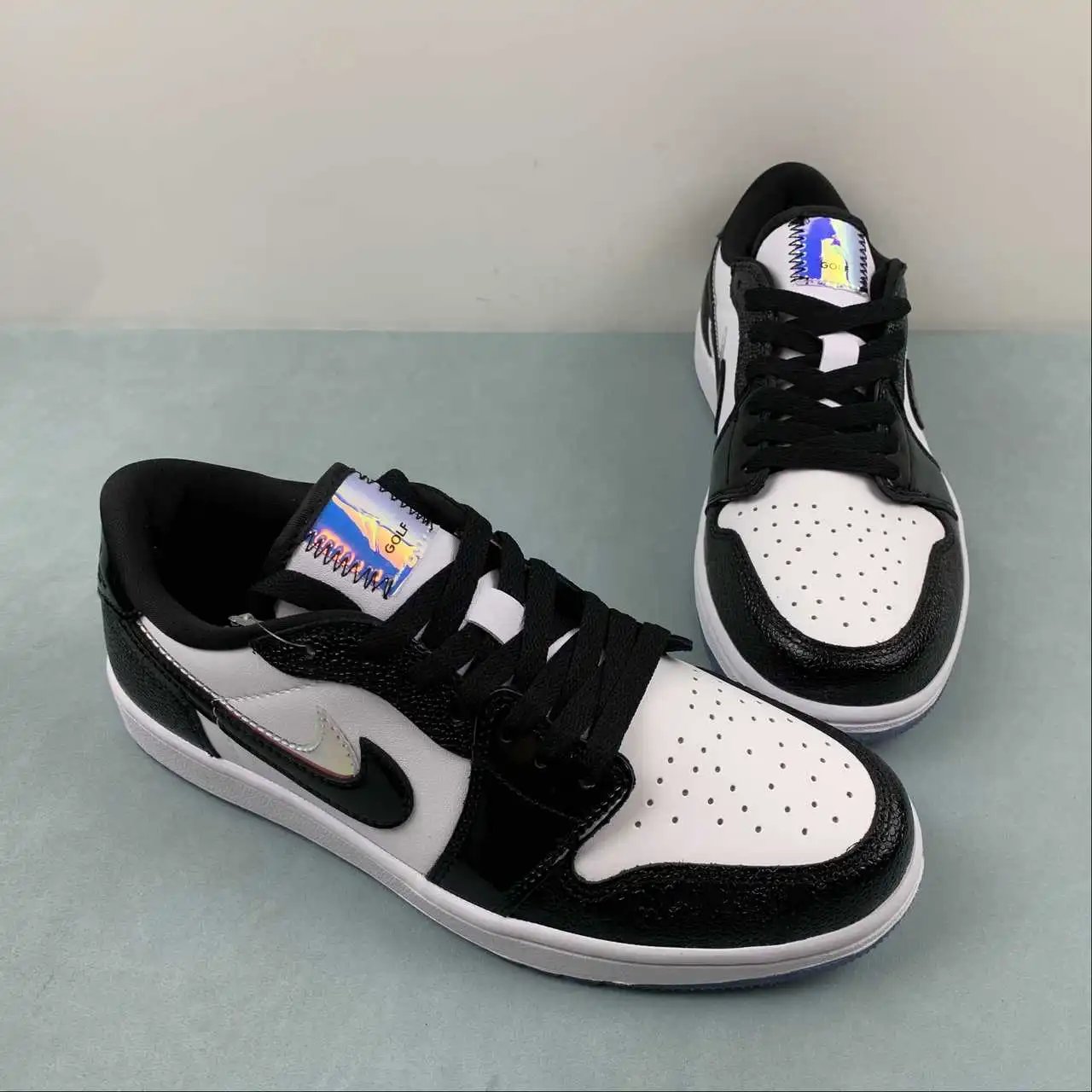 Air Jordan 1 Low FZ4159-100 thumbnail 2